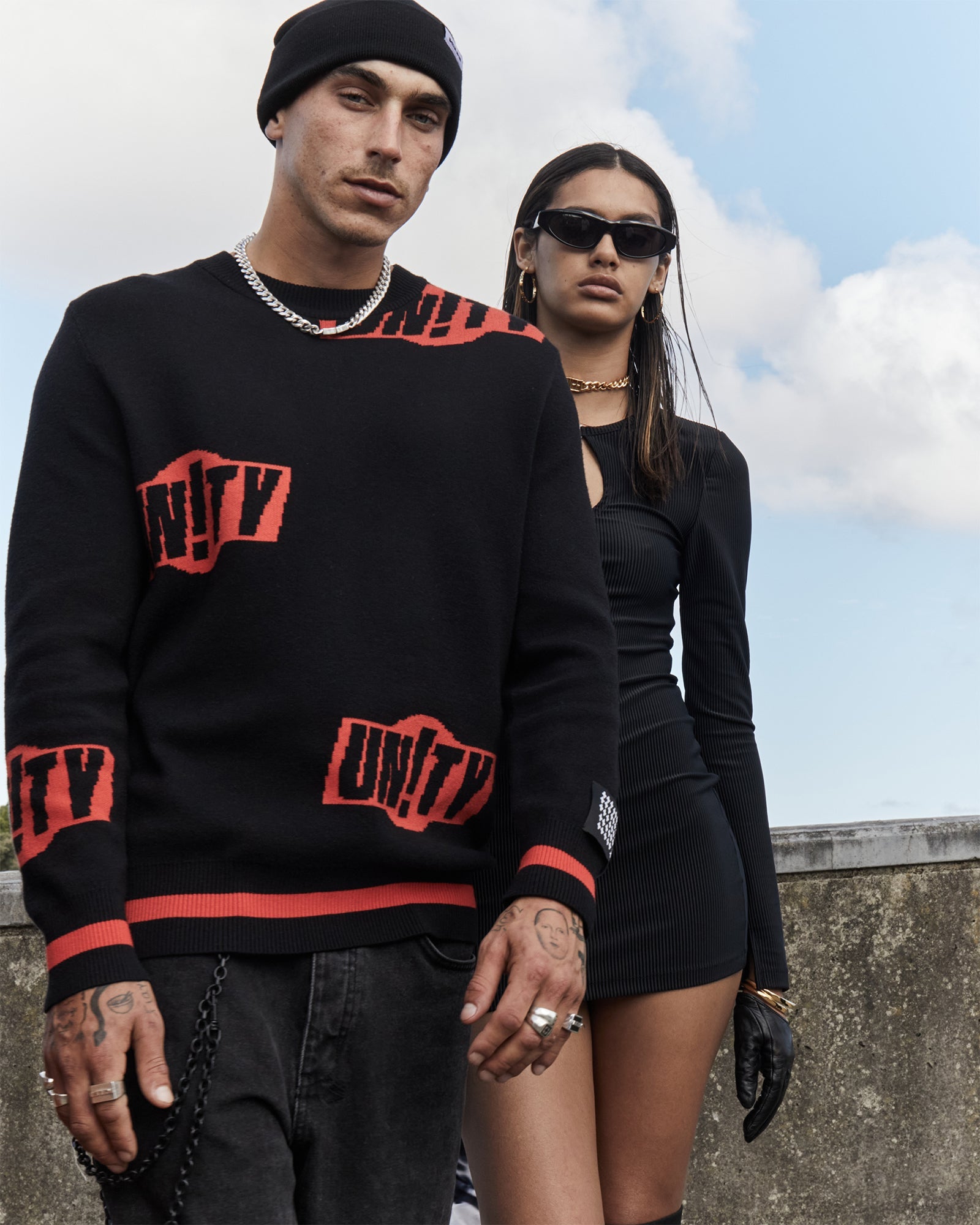 UNITY SIGN KNIT CREW BLACK