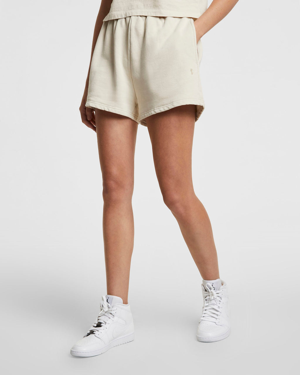 Womens 3 X 4 Trak Short Desert Relaxed Walkshorts - Beige