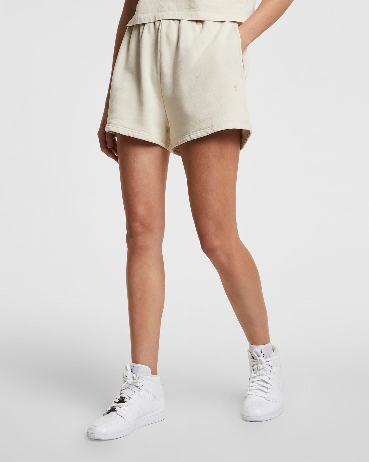 Womens 3 X 4 Trak Short Desert Relaxed Walkshorts - Beige