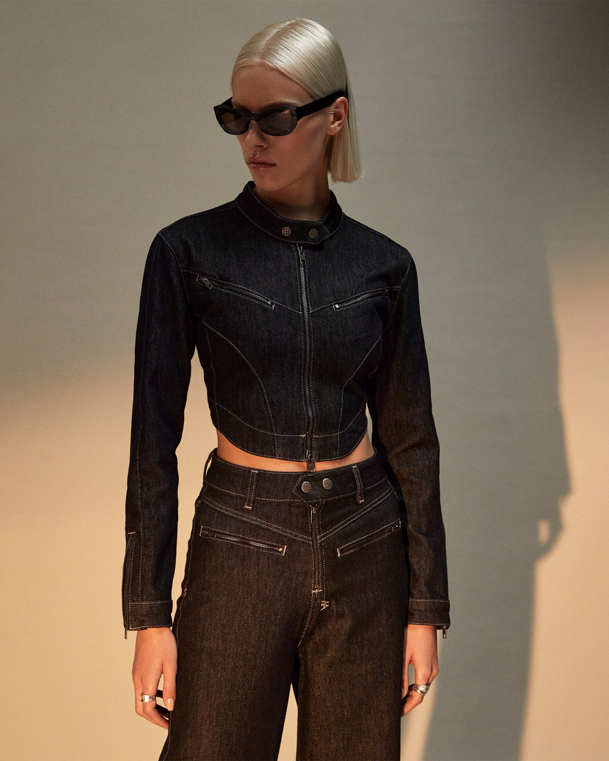 Womens Paradigm Crop Jacket Midnight Cropped Jackets - Black