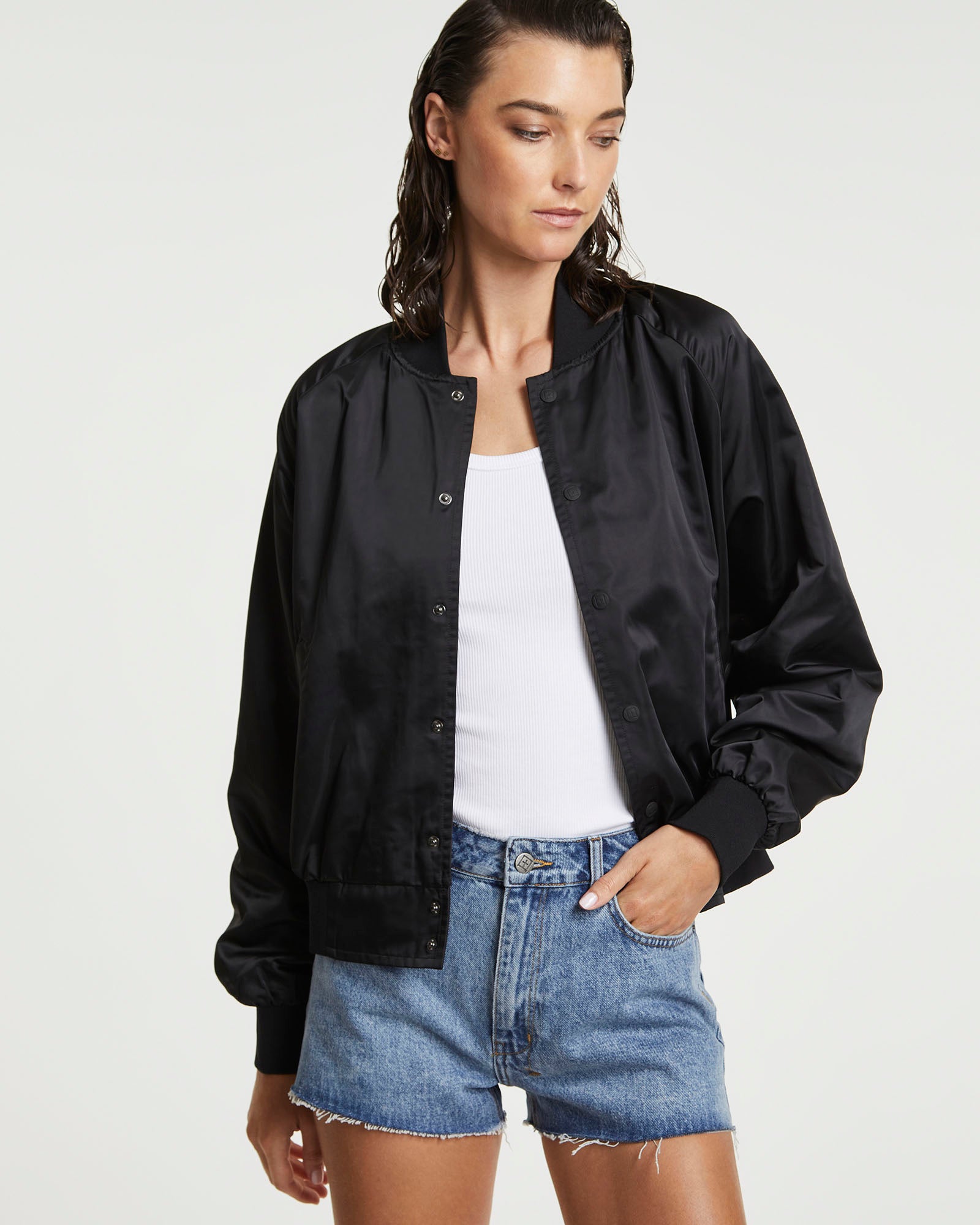 WOMENS  LOFI BOMBER BLACK REGULAR JACKETS
