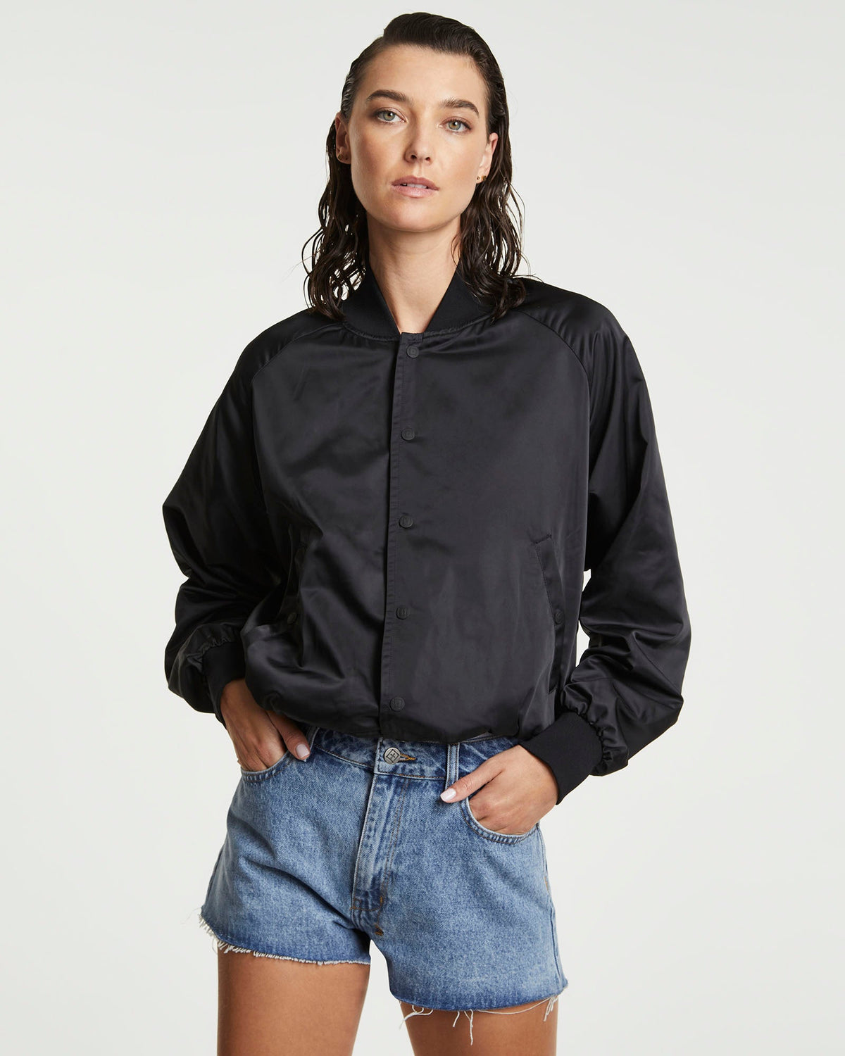 LOFI BOMBER BLACK