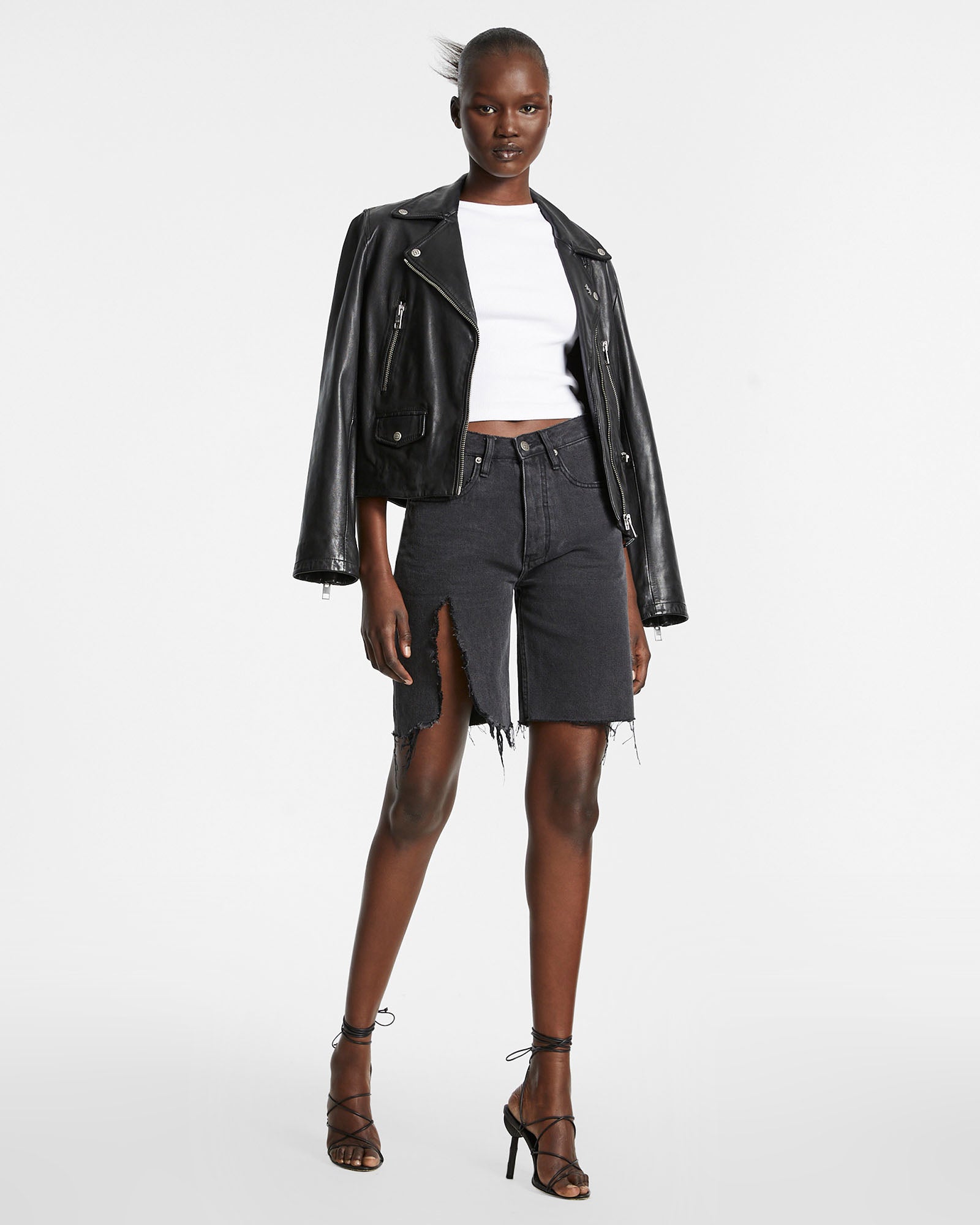 WOMENS  BROOKLYN SHORT NAVANA RELAXED WALKSHORTS