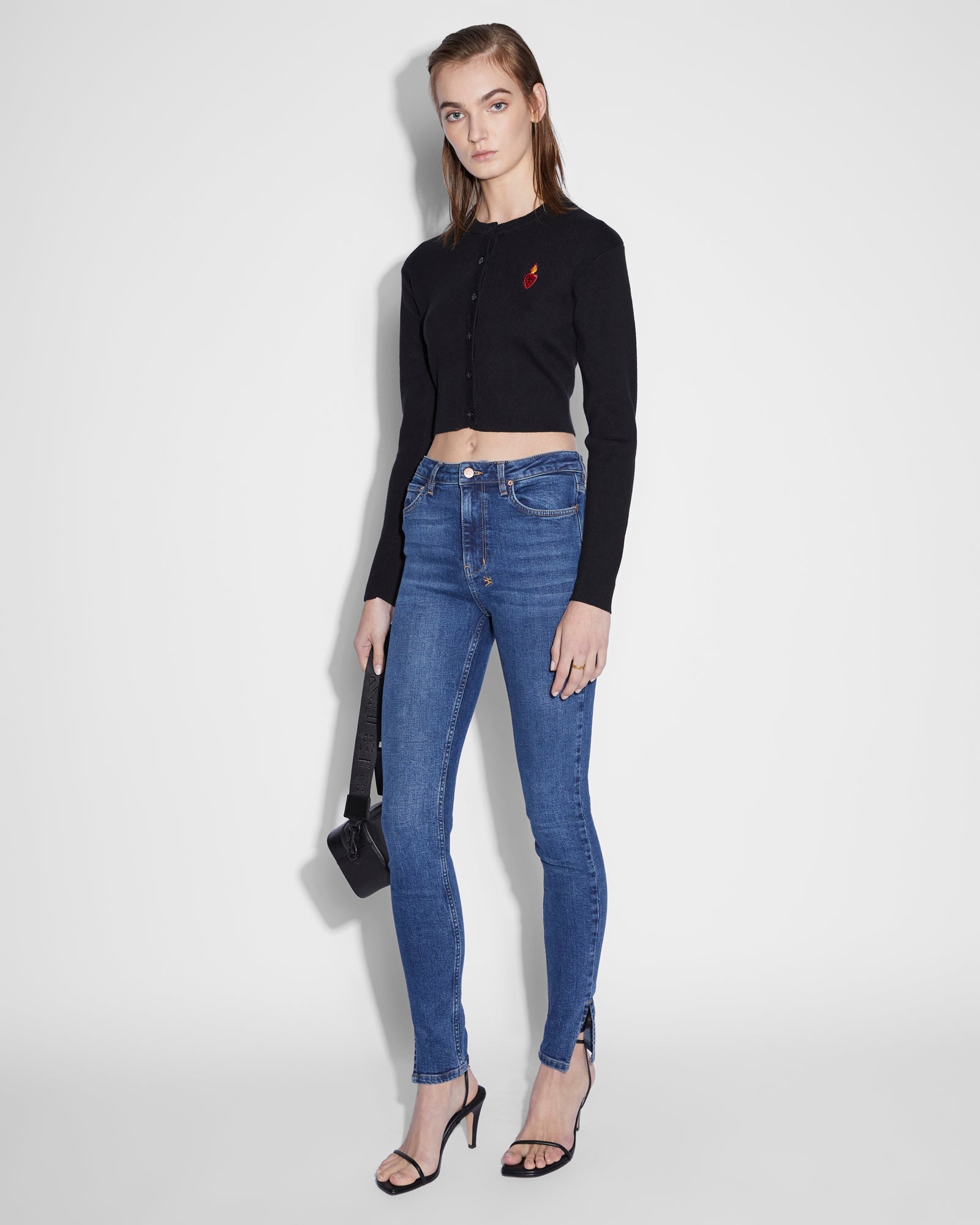 WOMENS  SHRUNKEN CARDI BLACK EMBLAZED FITTED KNITWEAR