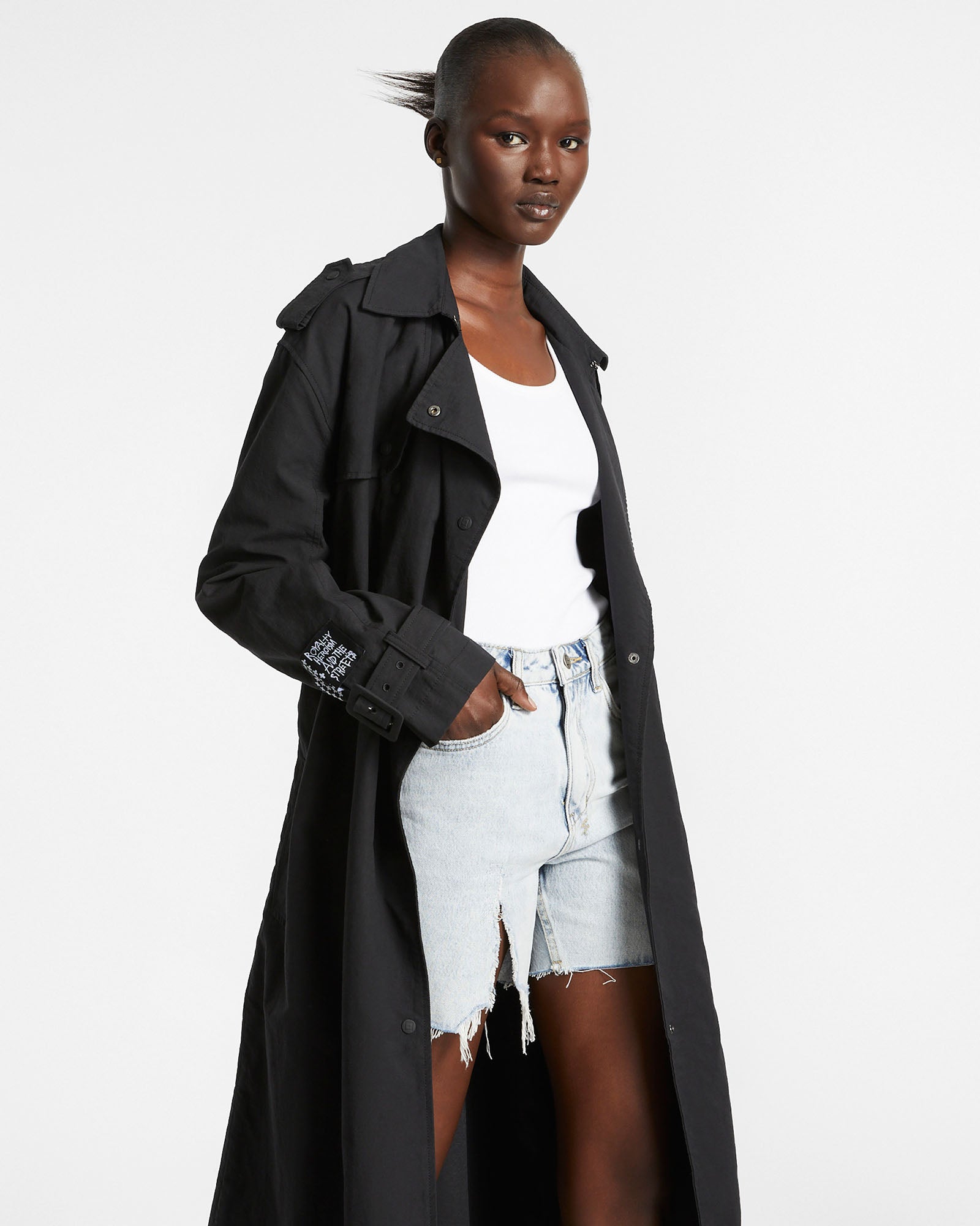 CYPHER TRENCH COAT BLACK