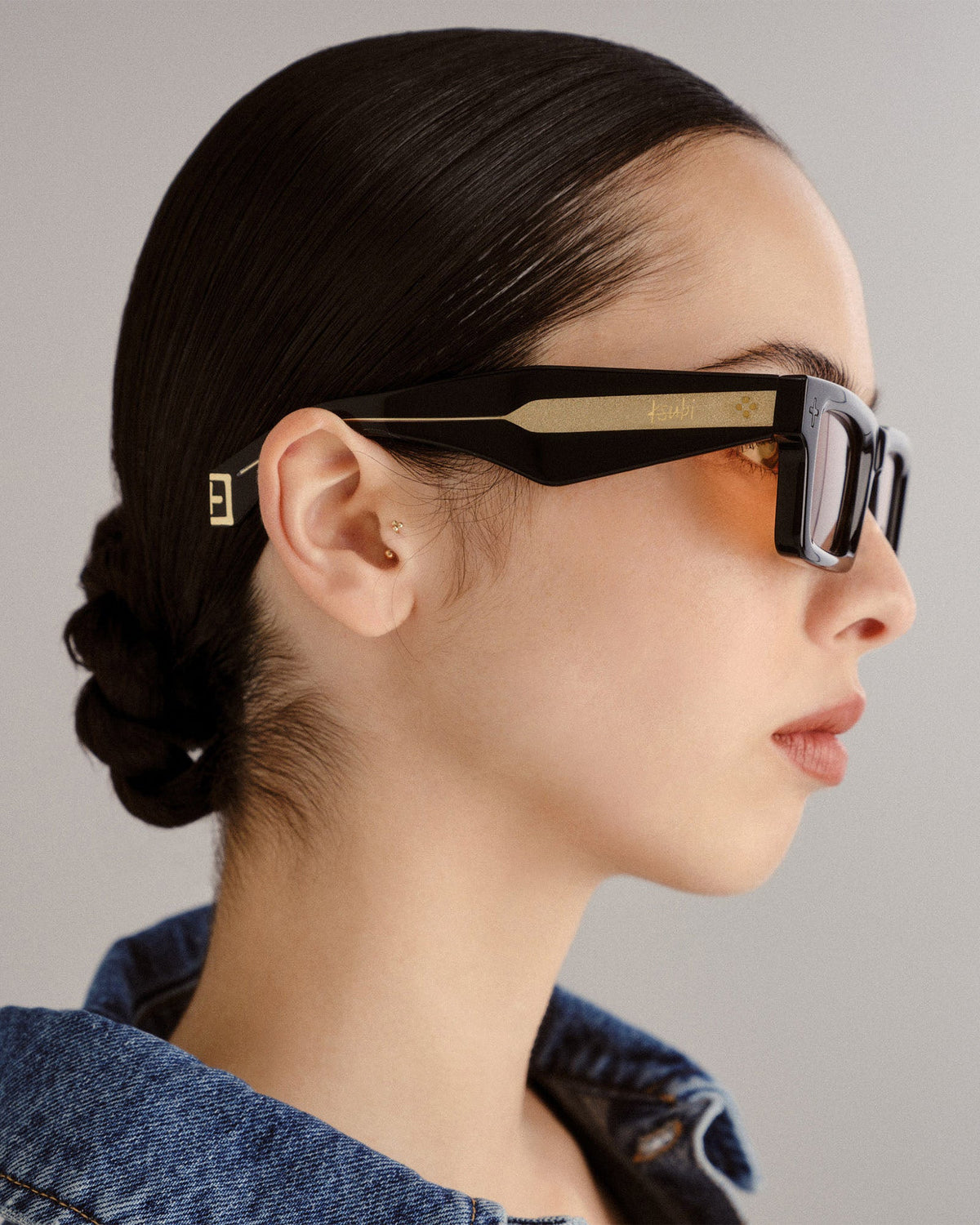 SMITHS SUNGLASSES BLACK GOLD EYEWEAR