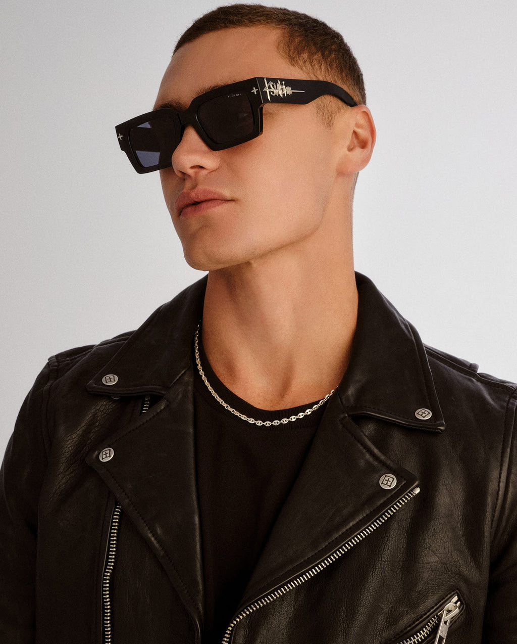The Kingy Sunglasses Black Eyewear - Black