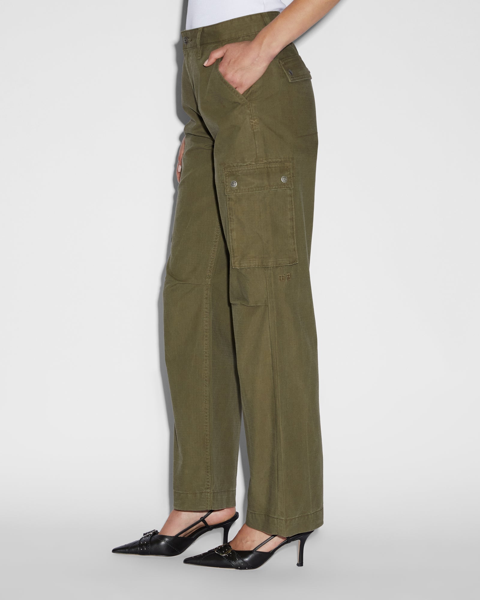WOMENS  SQUAD CARGO KHAKI PANTS