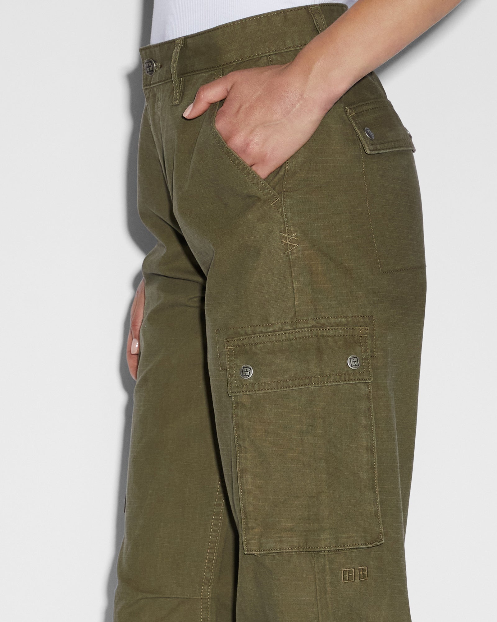 WOMENS  SQUAD CARGO KHAKI PANTS