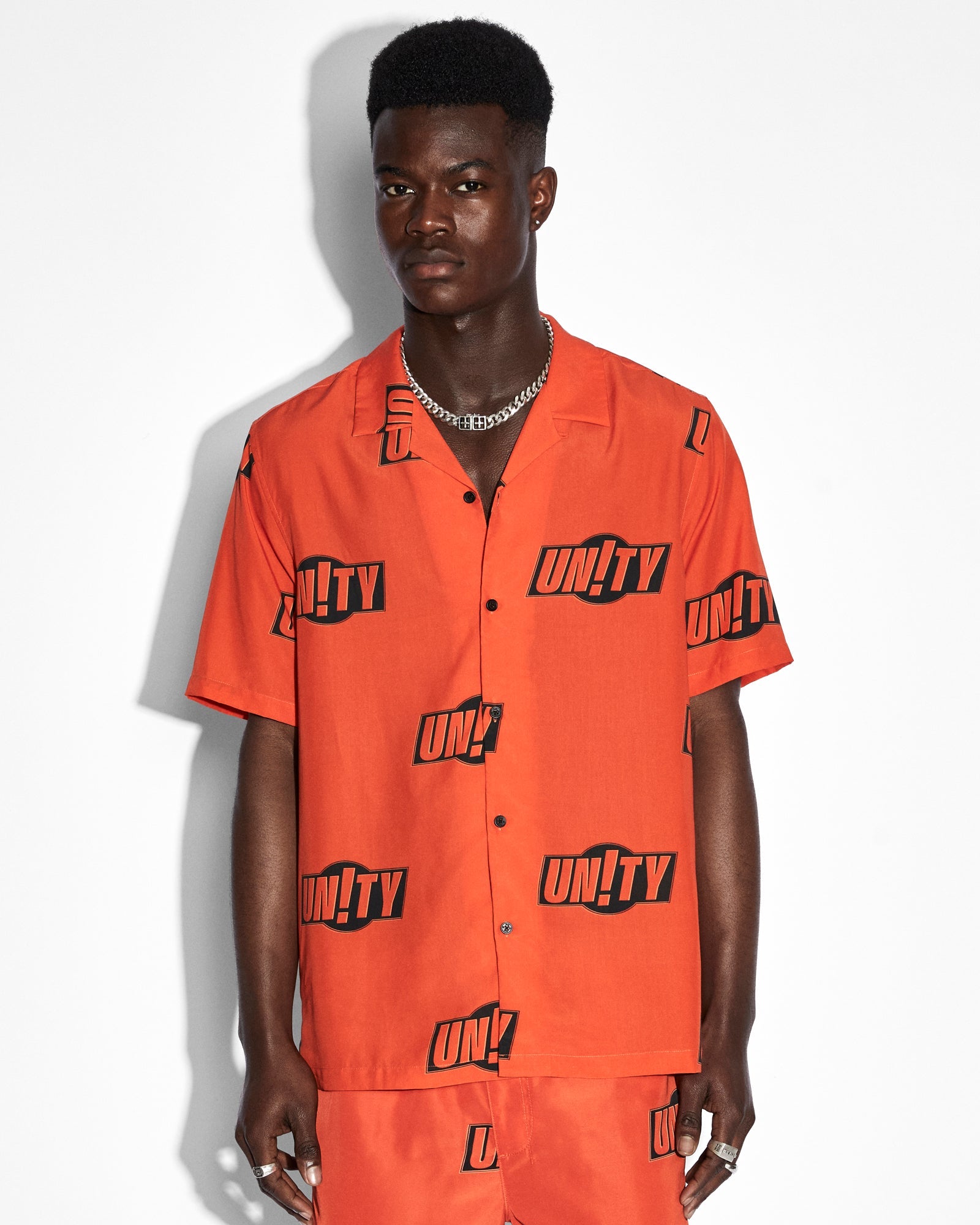 MENS UNITY SIGN RESORT SS SHIRT ORANGE REGULAR SHIRTS