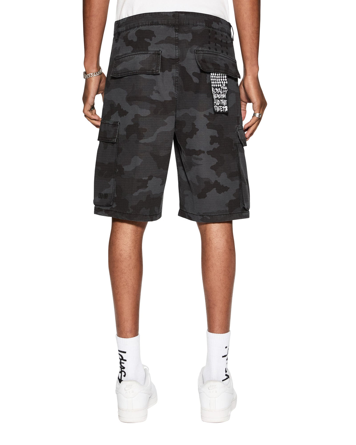 MENS FUGITIVE CARGO SHORT BLACK CAMO WALKSHORTS