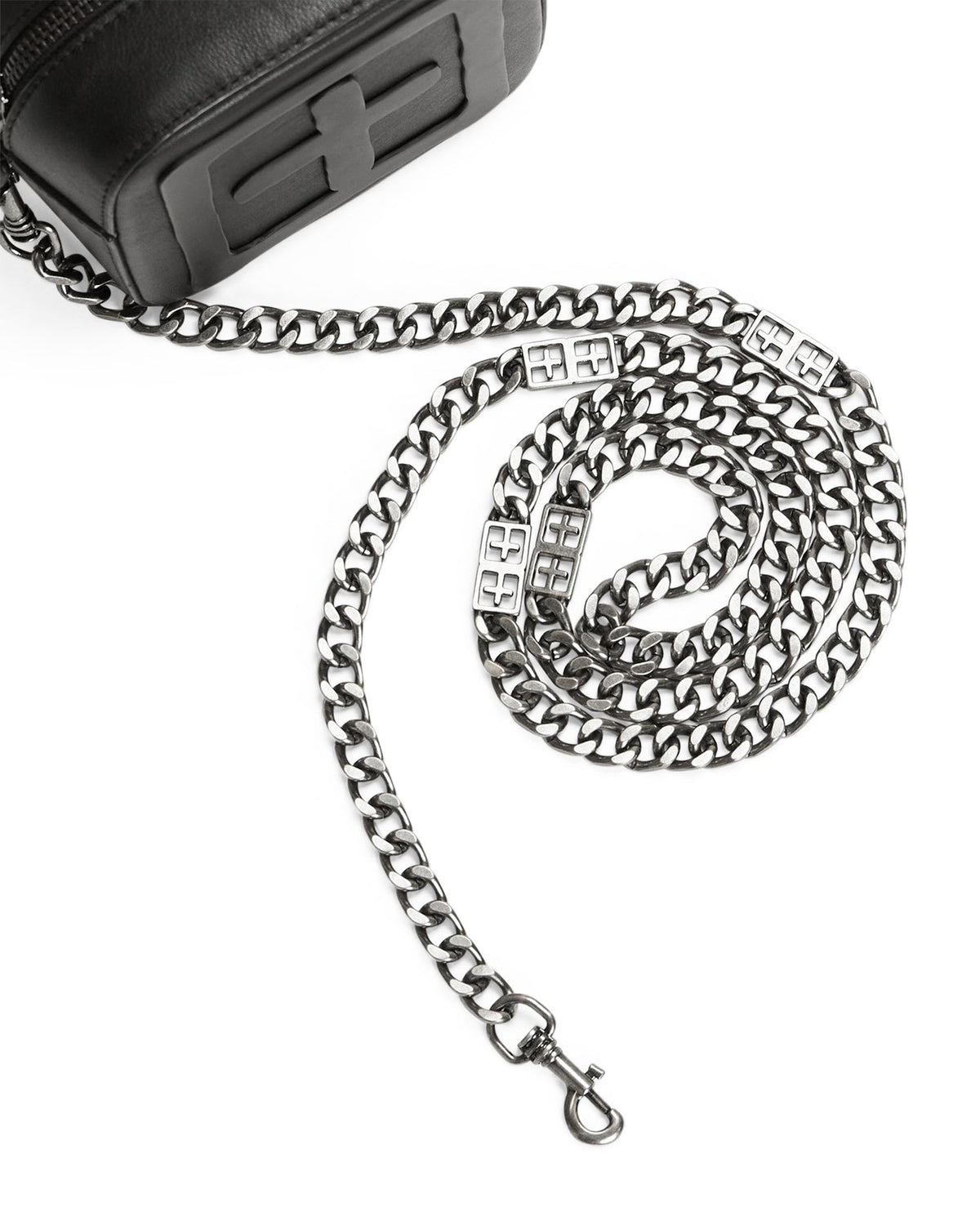1999 SIGNATURE CHAIN STRAP ANTIQUE SILVER ACCESSORIES