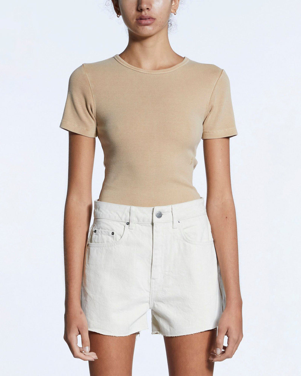 Womens Arise Ss Tee Tan Fitted Tees - Tan