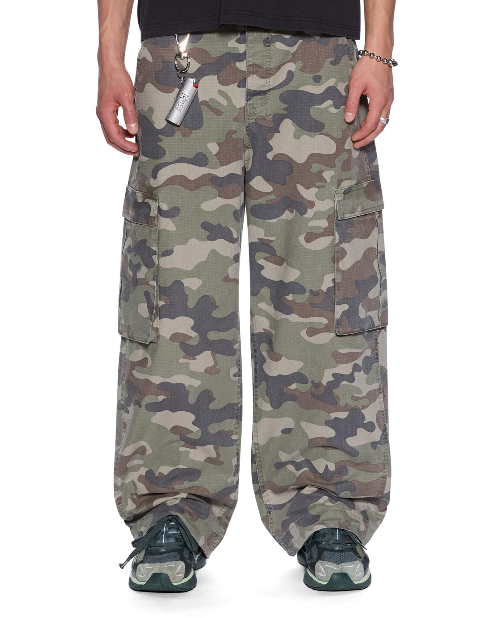 MENS  MAXX FUGITIVE CARGO KAMMO OVERSIZED PANTS