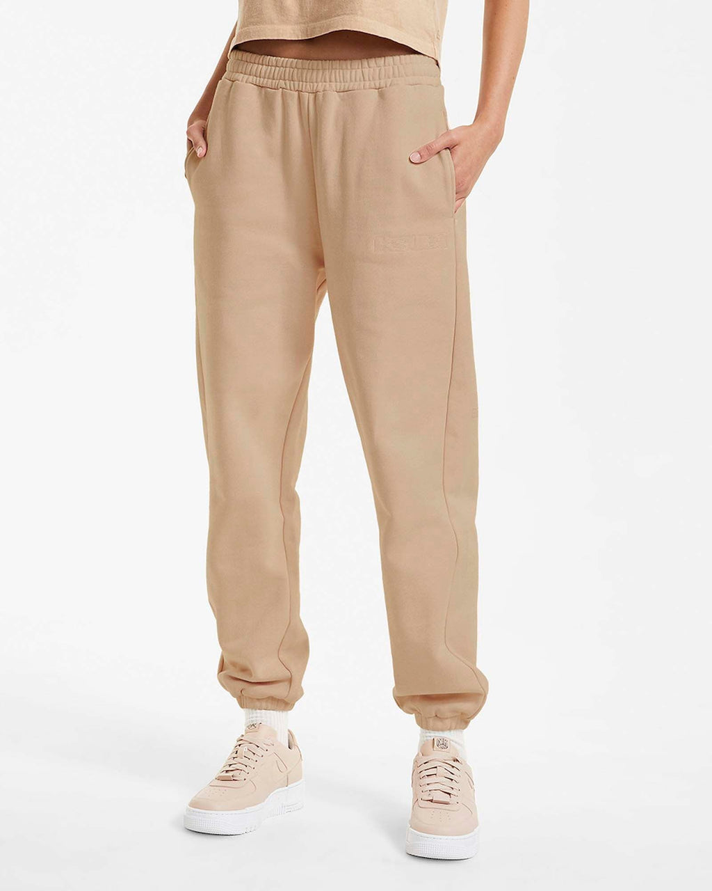 Womens 3 X 4 Trak Latte Relaxed Pants - Tan